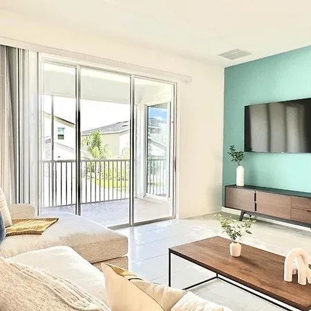 Incredible 3 Bedroom Condo Close To Disney 326